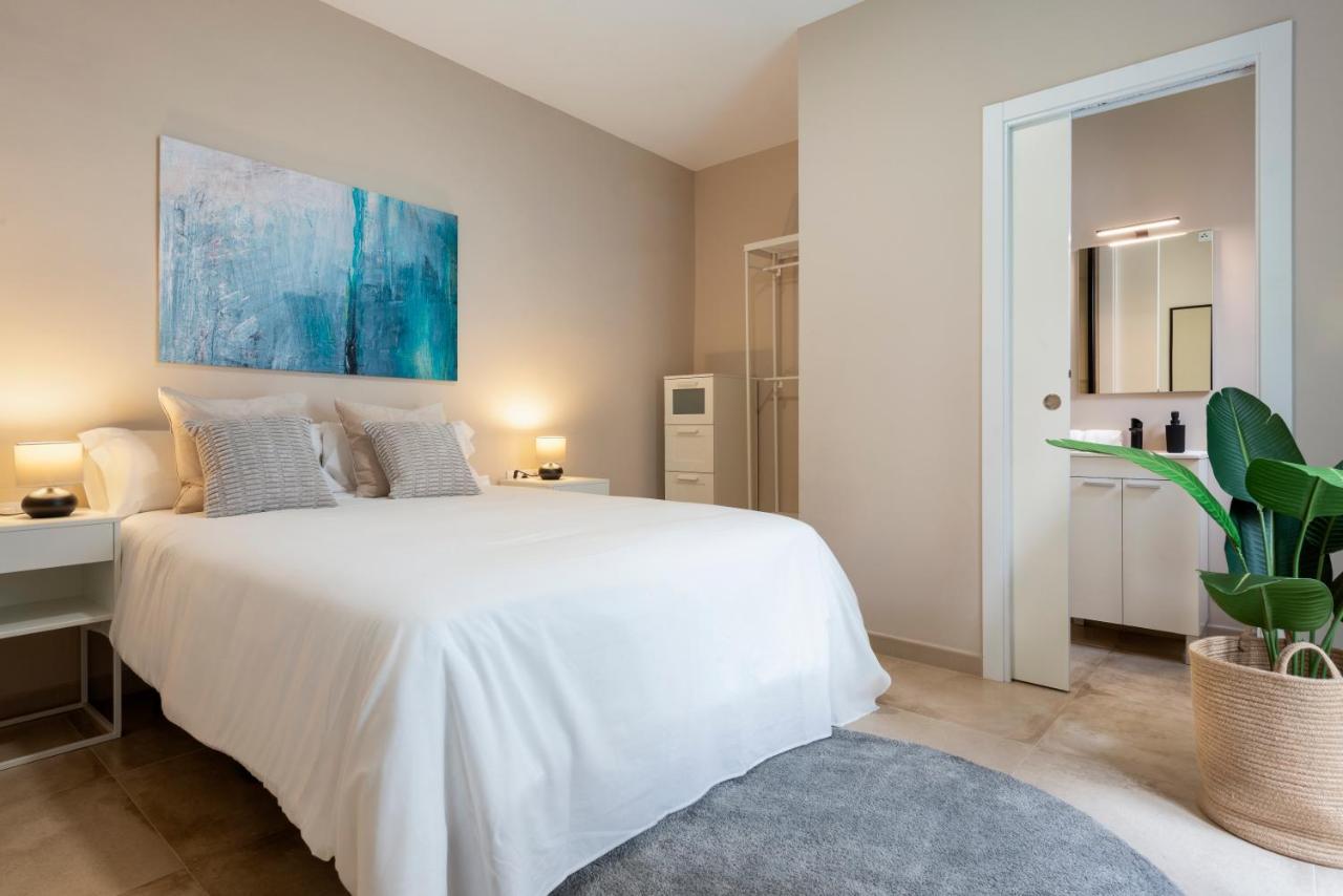 Rivero Suite Apartments Seville Exterior photo